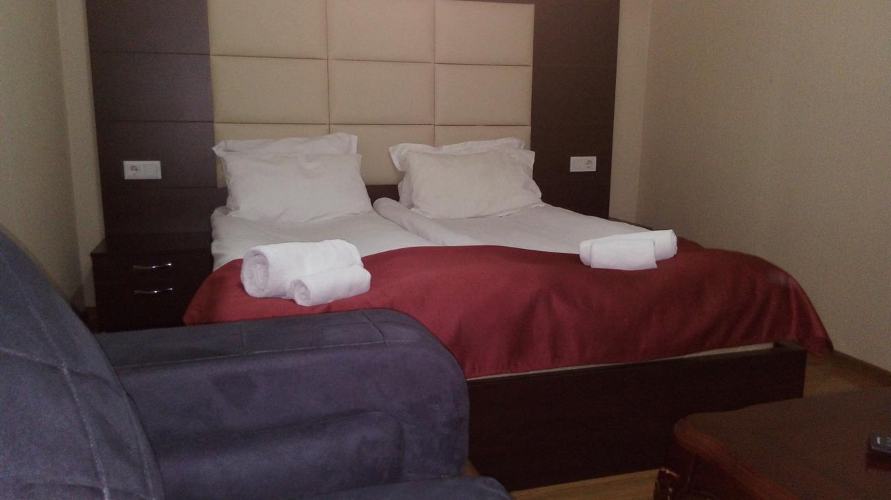 Hotel White Neptun Georgia ティビリシ エクステリア 写真