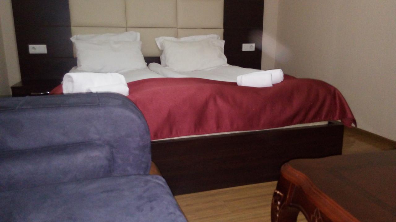 Hotel White Neptun Georgia ティビリシ エクステリア 写真